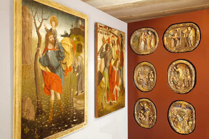 Highlightführung im Forchheimer Stadtmuseum Zwei historische Gemälde und sechs geschnitzte Stadtbildern aus Holz im Stadtmusem Forchheim