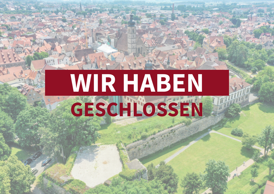 Stadtverwaltung geschlossen Luftbild der Stadt Forchheim mit dem Schriftzug: Wir haben geschlossen.