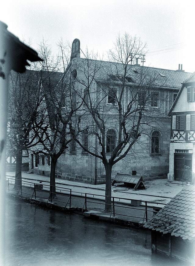 Synagoge in schwarz weiss