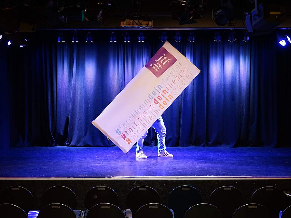 jtf-Bühne Innenraum des Jungen Theaters Forchheim
