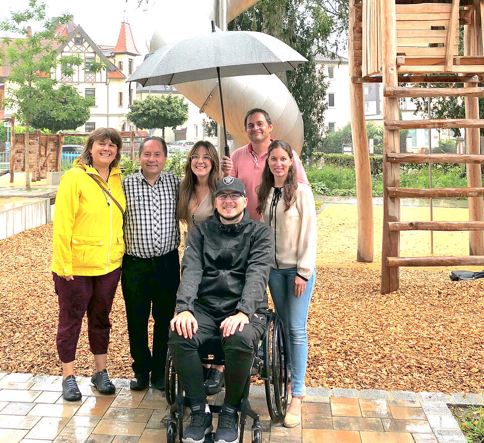 Spielplatzpaten auf einem Spielplatz in Forchheim