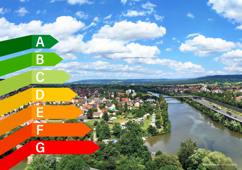 Luftbild Forchheim Luftbild von Forchheim mit Stadtteil Forchheim-West, dem Ludwig-Donaukanal sowie ein Ausschnitt der vorbeiführenden Autobahn und einem Ausschnitt des Nordens von Forchheim.