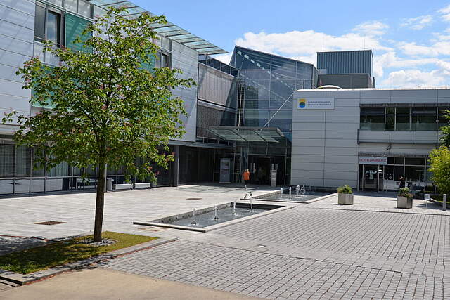 Bild des Haupteigengans des Klinikum Forchheims